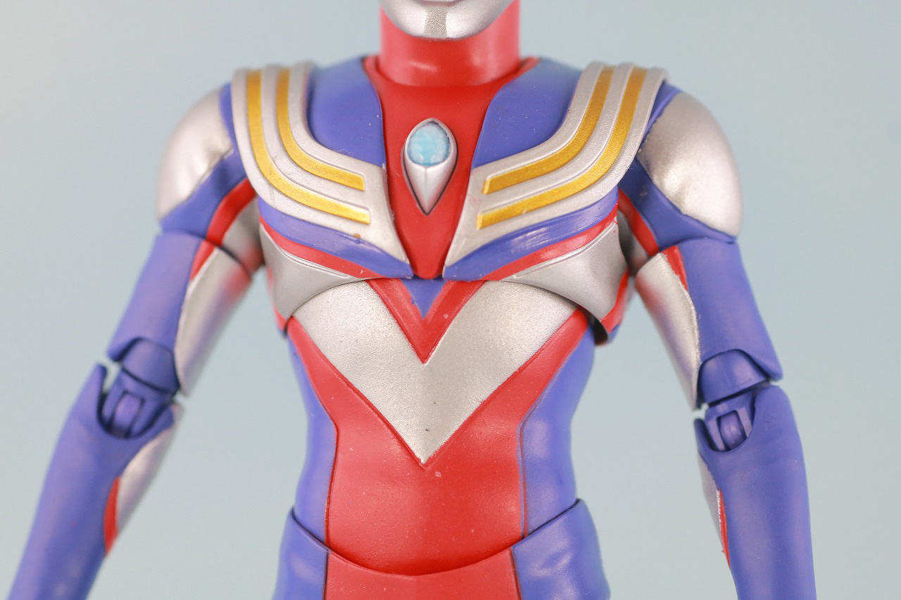 S.H.フィギュアーツ　ウルトラマンティガ マルチタイプ　真骨彫製法　レビュー　本体