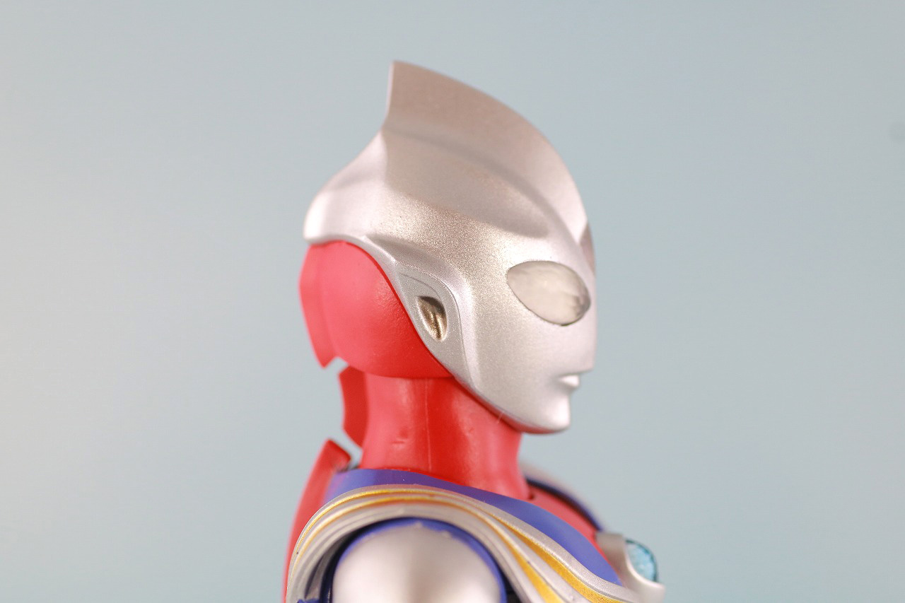 S.H.フィギュアーツ　ウルトラマンティガ マルチタイプ　真骨彫製法　レビュー　本体