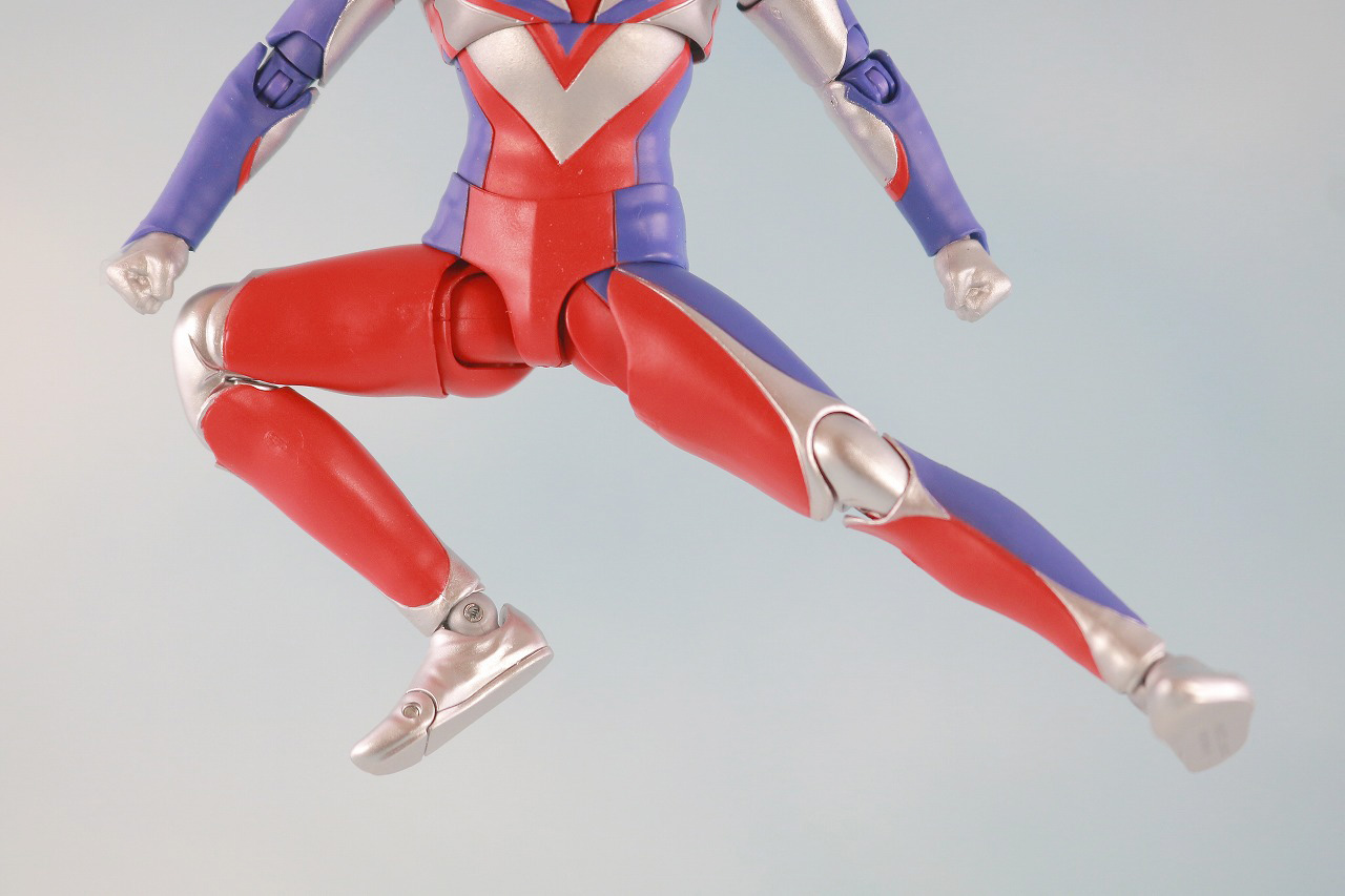 S.H.フィギュアーツ　ウルトラマンティガ マルチタイプ　真骨彫製法　レビュー　可動範囲