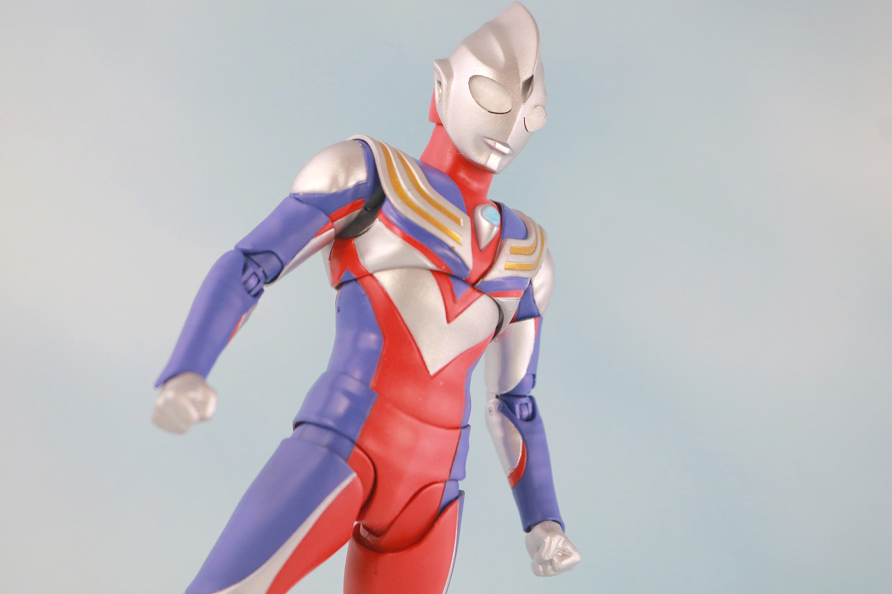 S.H.フィギュアーツ　ウルトラマンティガ マルチタイプ　真骨彫製法　レビュー　アクション