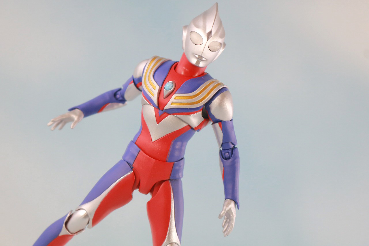 S.H.フィギュアーツ　ウルトラマンティガ マルチタイプ　真骨彫製法　レビュー　アクション