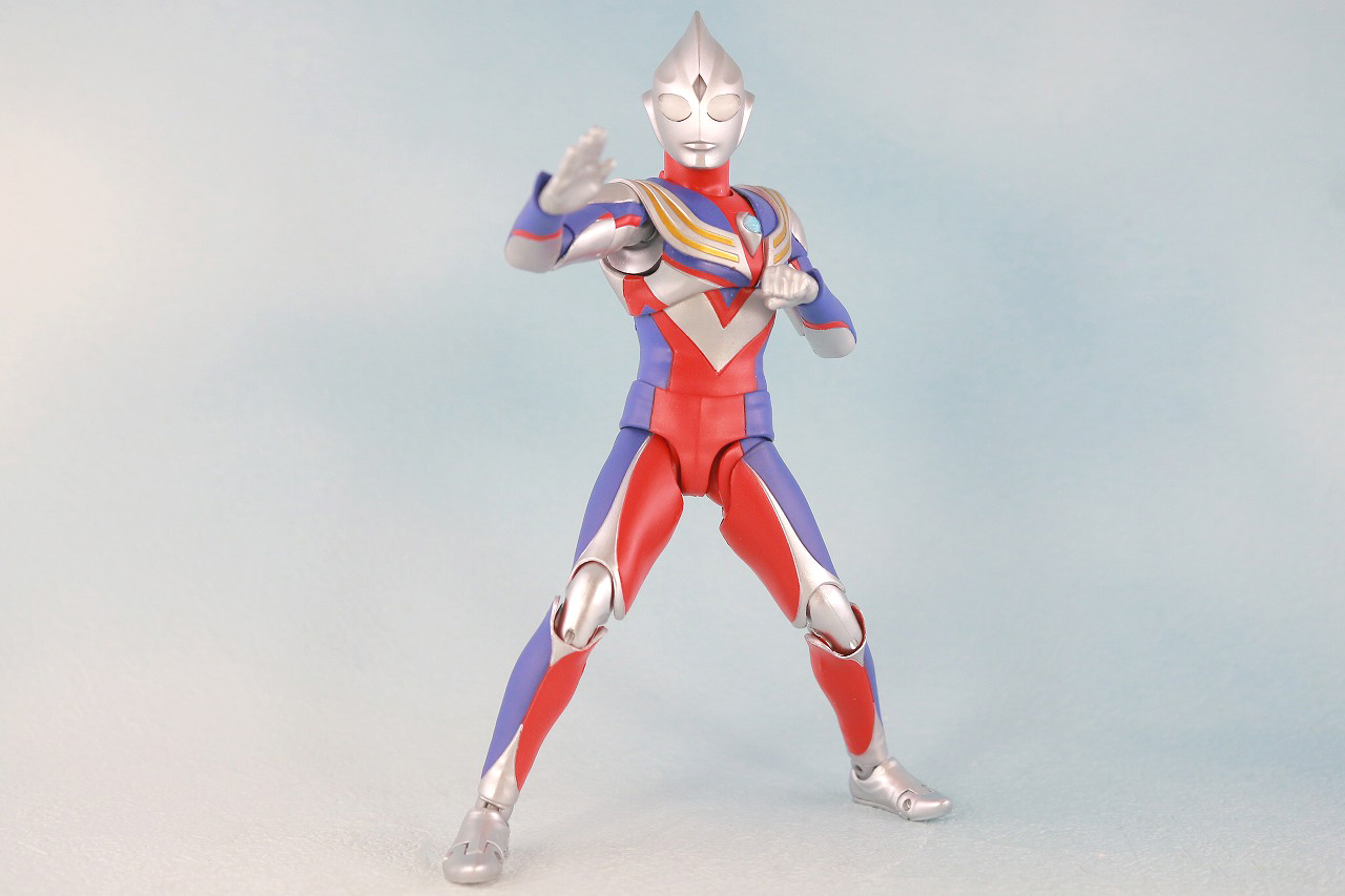 S.H.フィギュアーツ　ウルトラマンティガ マルチタイプ　真骨彫製法　レビュー　アクション