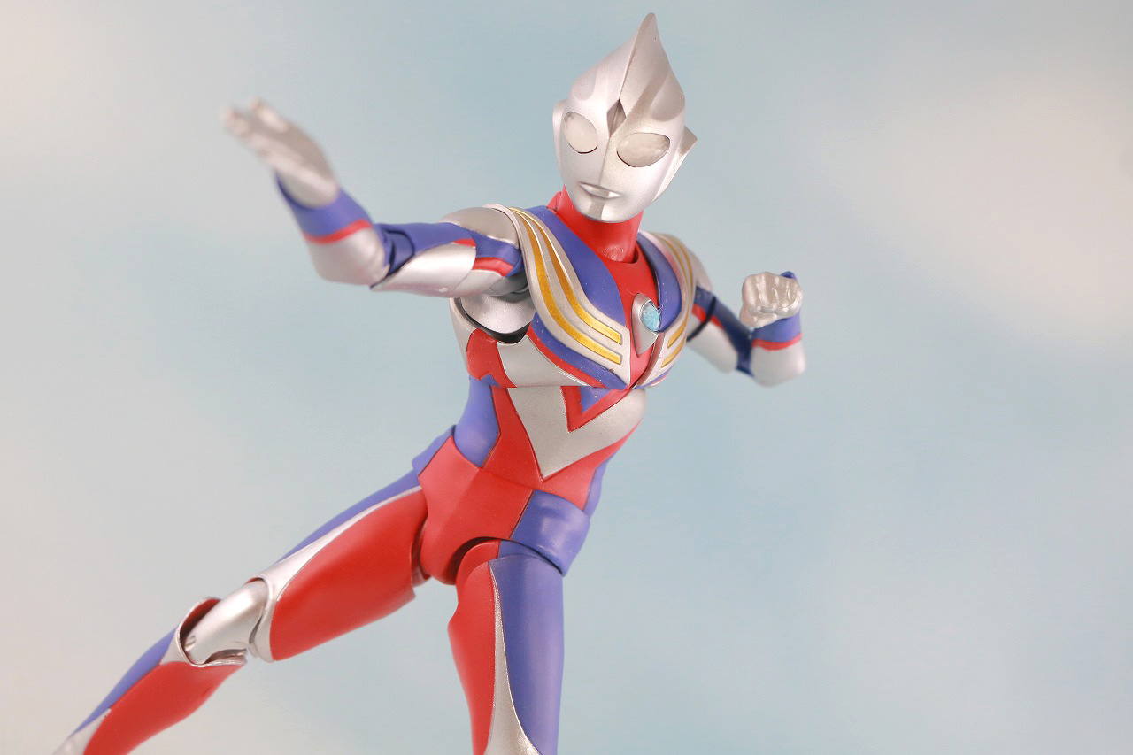 S.H.フィギュアーツ　ウルトラマンティガ マルチタイプ　真骨彫製法　レビュー　アクション