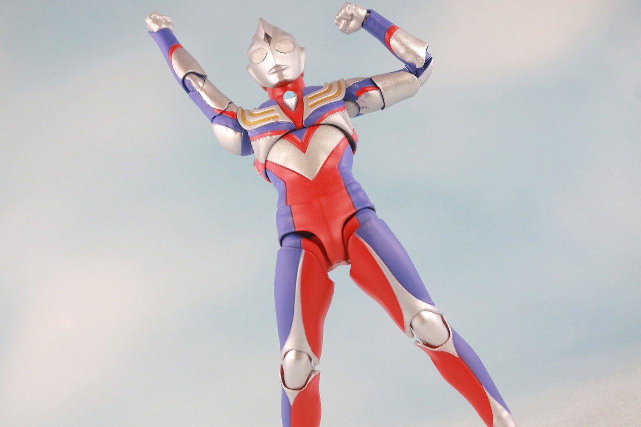 S.H.フィギュアーツ　ウルトラマンティガ マルチタイプ　真骨彫製法　レビュー　アクション