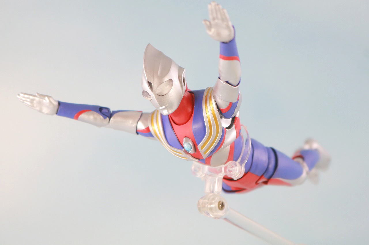 S.H.フィギュアーツ　ウルトラマンティガ マルチタイプ　真骨彫製法　レビュー　アクション