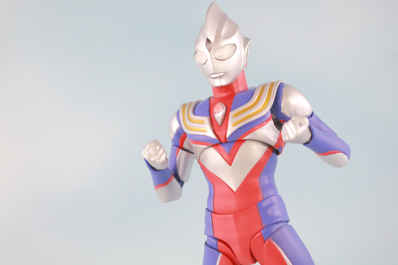 S.H.フィギュアーツ　ウルトラマンティガ マルチタイプ　真骨彫製法　レビュー　アクション