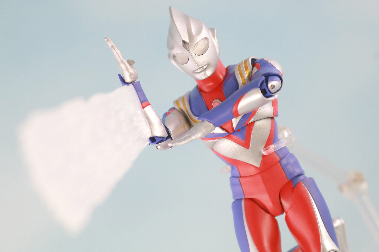 S.H.フィギュアーツ　ウルトラマンティガ マルチタイプ　真骨彫製法　レビュー　アクション