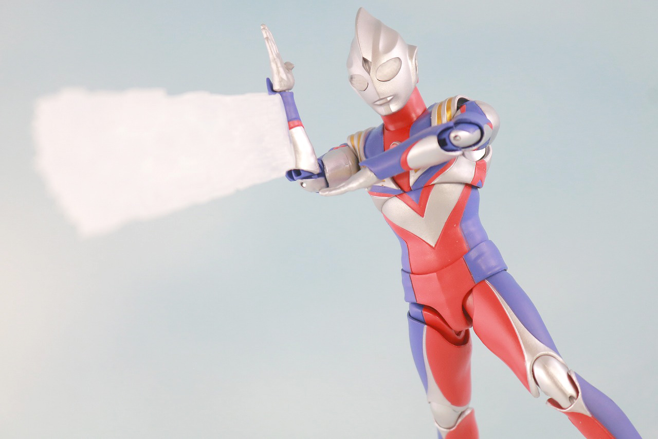 S.H.フィギュアーツ　ウルトラマンティガ マルチタイプ　真骨彫製法　レビュー　アクション