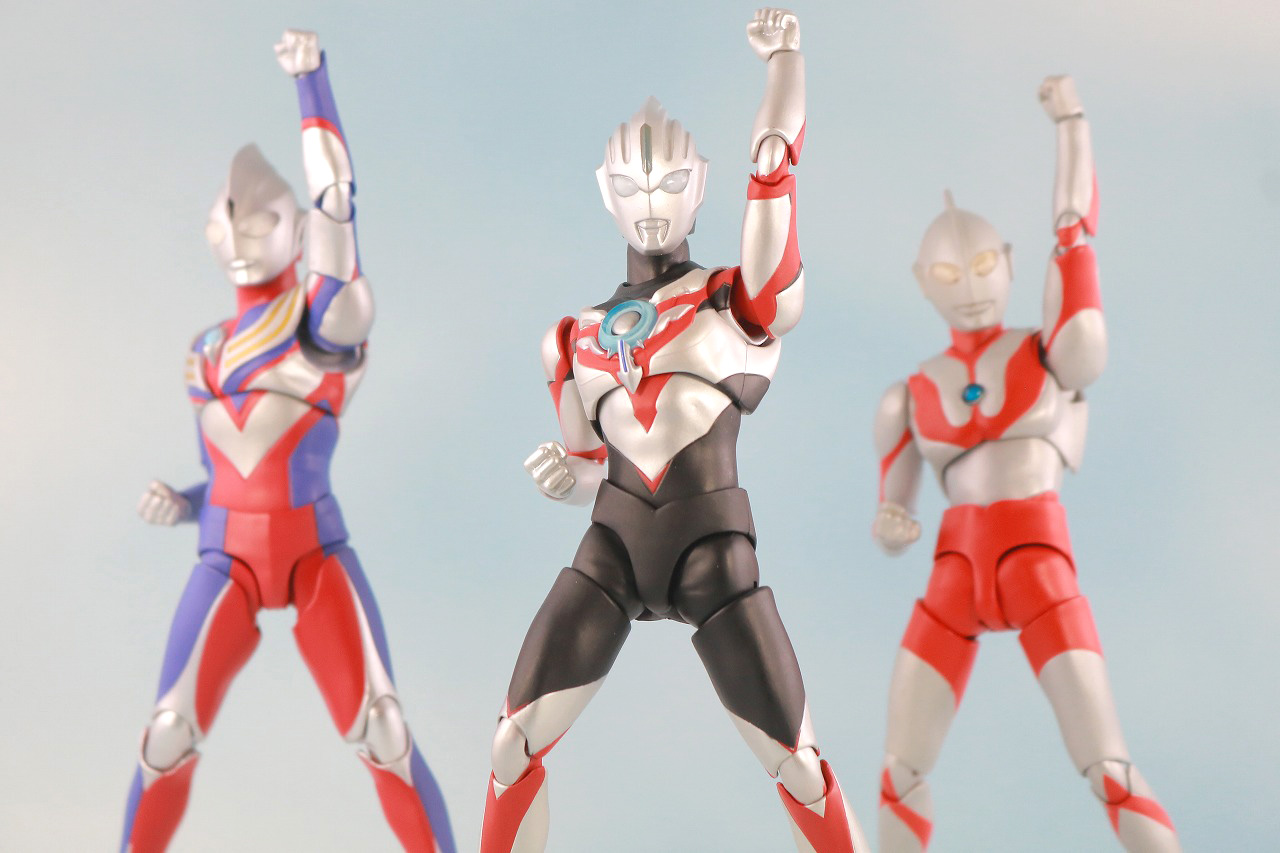 S.H.フィギュアーツ　ウルトラマンティガ マルチタイプ　真骨彫製法　レビュー　アクション　ウルトラマンオーブ