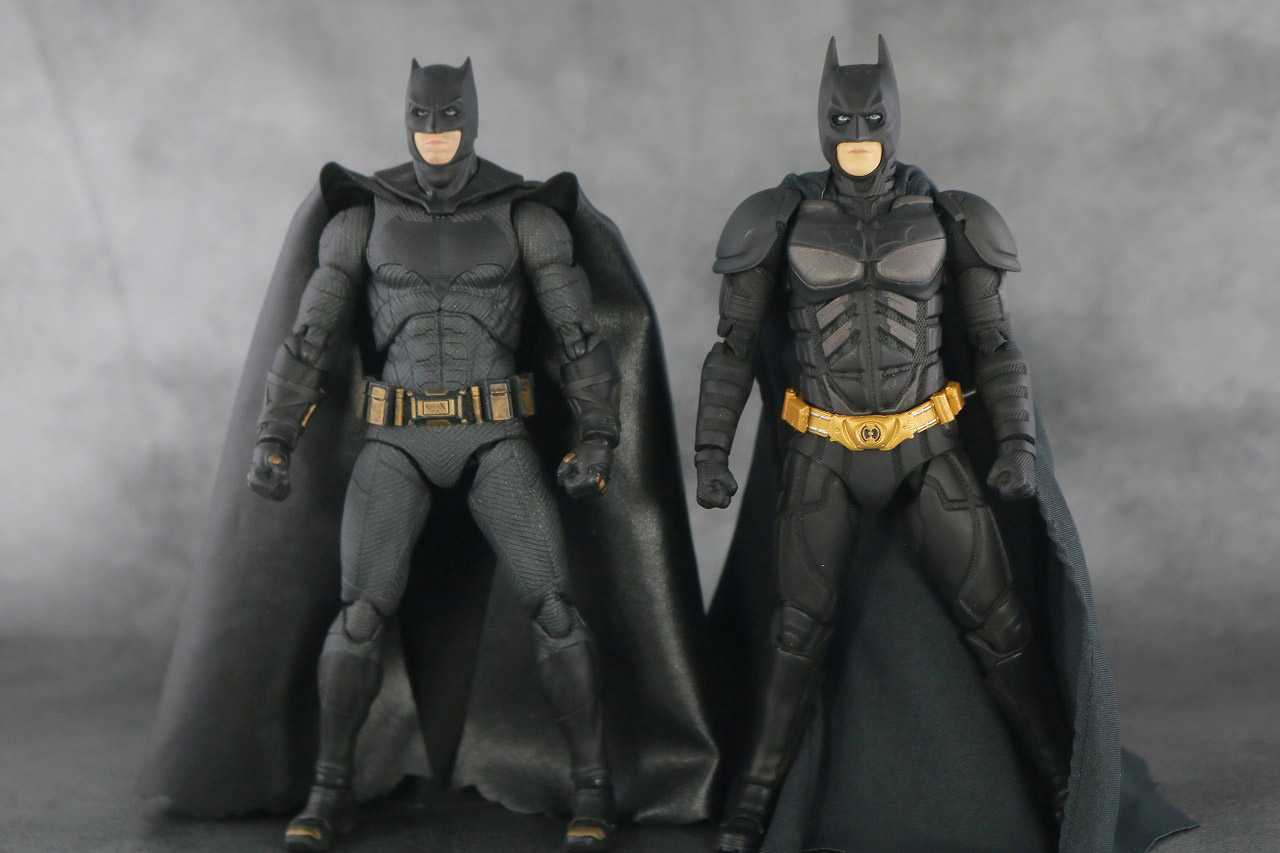 MAFEX　バットマン Ver.3.0　レビュー　本体　ジャスティスリーグ　ベン・アフレック　比較