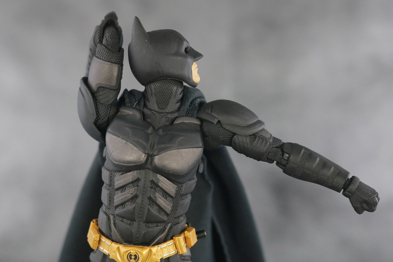 MAFEX　バットマン Ver.3.0　レビュー　可動範囲