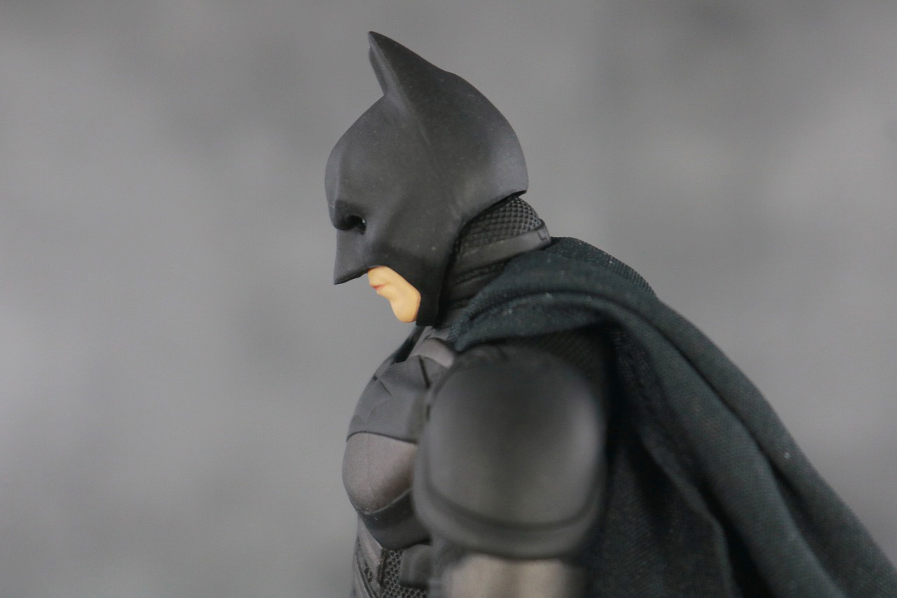 MAFEX　バットマン Ver.3.0　レビュー　可動範囲