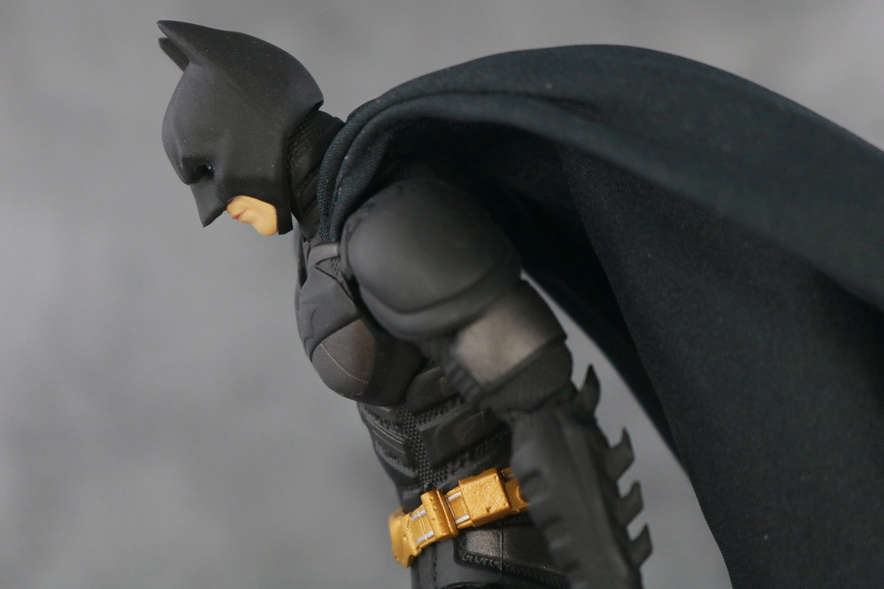 MAFEX　バットマン Ver.3.0　レビュー　可動範囲