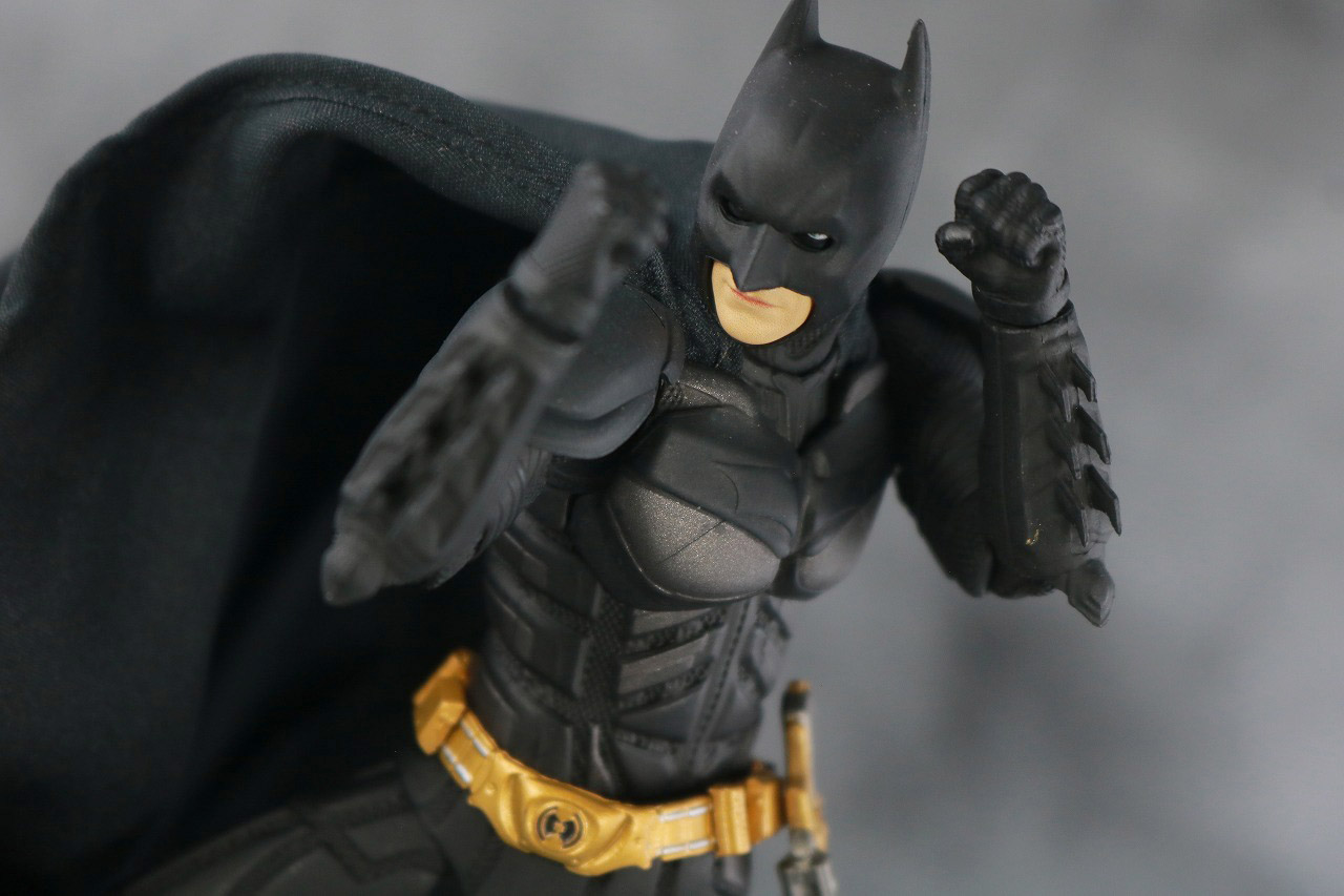 MAFEX　バットマン Ver.3.0　レビュー　アクション