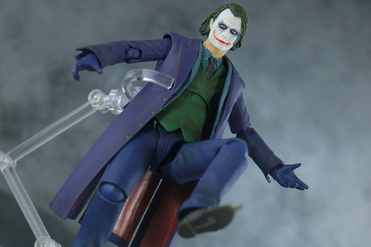 MAFEX　ジョーカー　Ver.2　レビュー　アクション