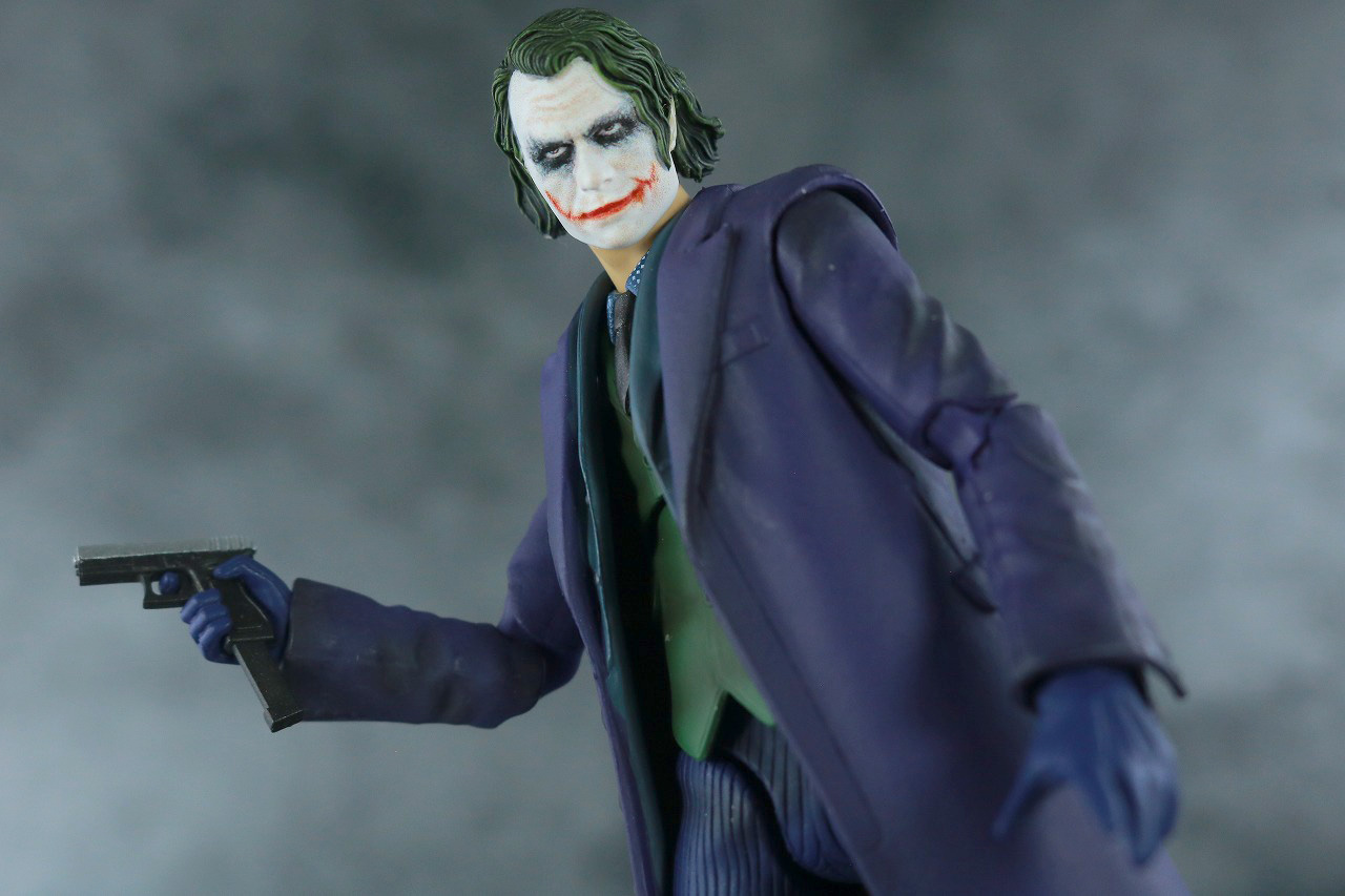 MAFEX　ジョーカー　Ver.2　レビュー　アクション