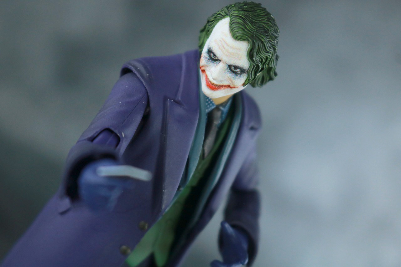 MAFEX　ジョーカー　Ver.2　レビュー　アクション