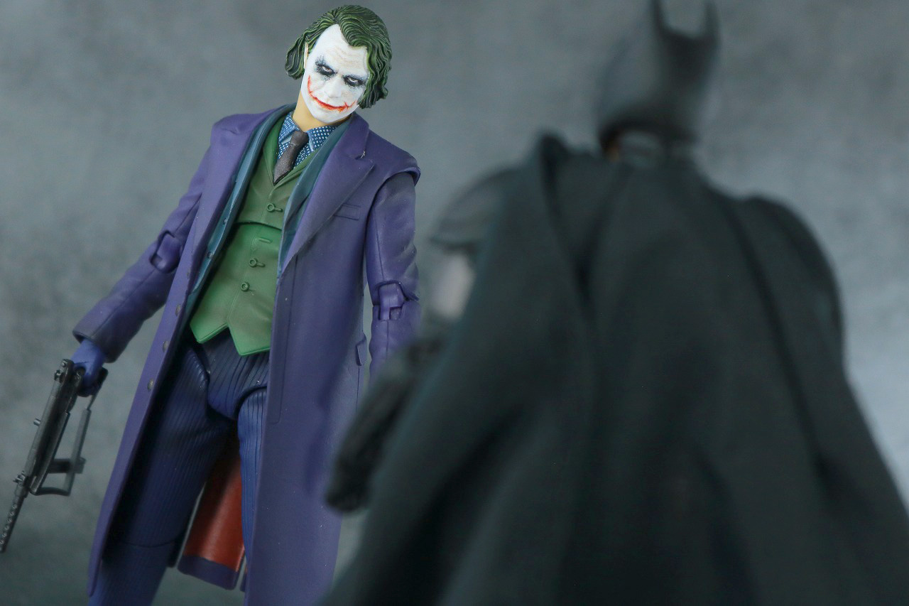 MAFEX　ジョーカー　Ver.2　レビュー　アクション　バットマン