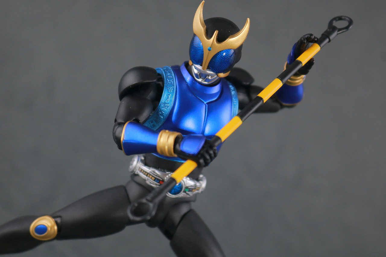 S.H.フィギュアーツ　仮面ライダークウガ グローイングフォーム　真骨彫製法　レビュー 　アクション　ドラゴンフォーム