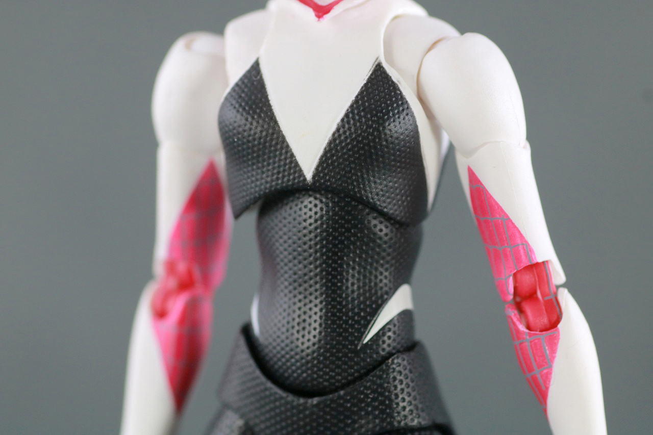 MAFEX　スパイダーグウェン　レビュー　本体