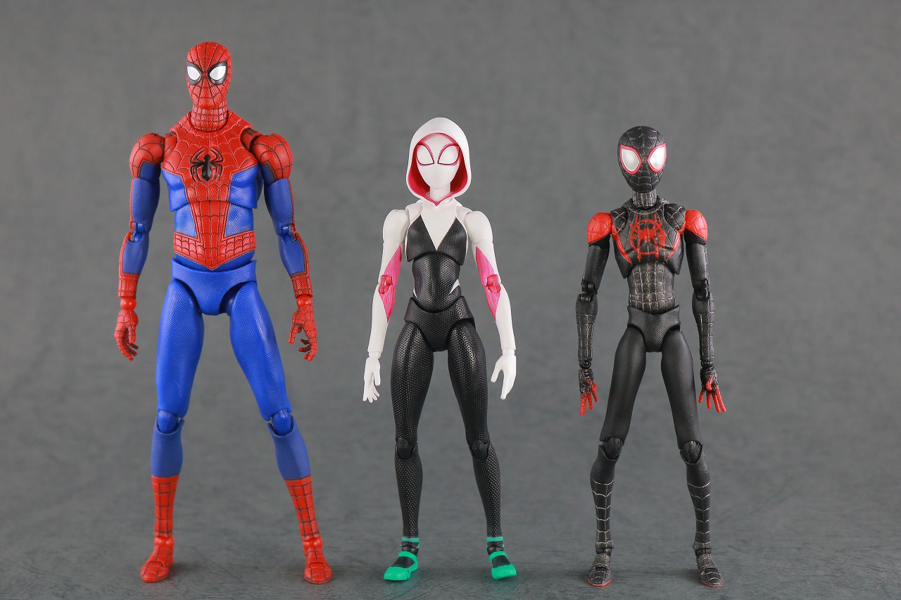 MAFEX　スパイダーグウェン　レビュー　本体　ピーター・B・パーカー　マイルス・モラレス　比較