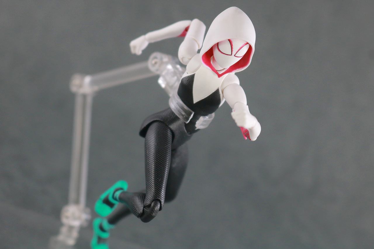 MAFEX　スパイダーグウェン　レビュー　アクション