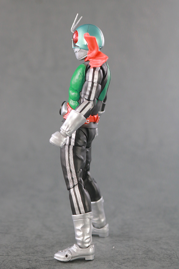 S.H.フィギュアーツ　仮面ライダー新1号 50th Anniversary Ver.　真骨彫製法　レビュー　本体