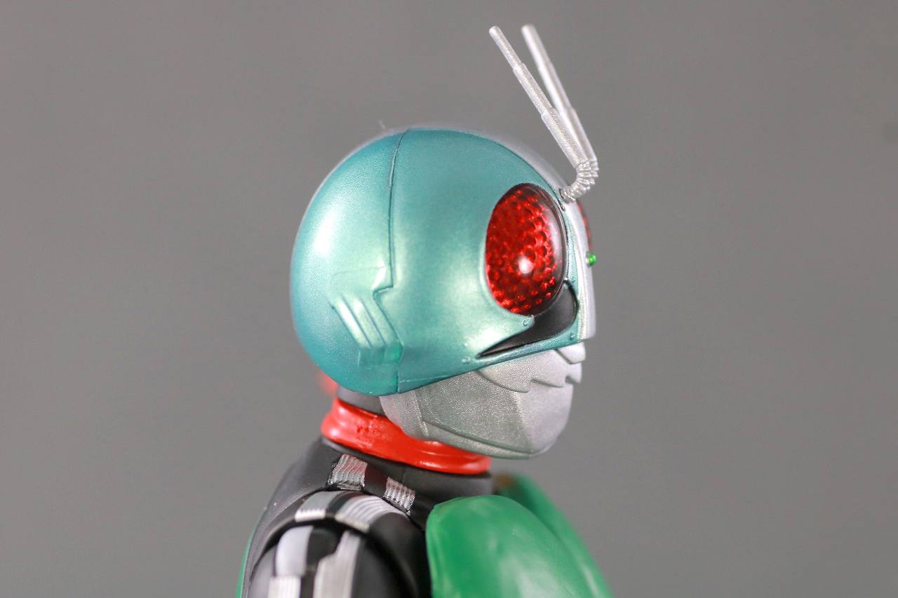 S.H.フィギュアーツ　仮面ライダー新1号 50th Anniversary Ver.　真骨彫製法　レビュー　本体