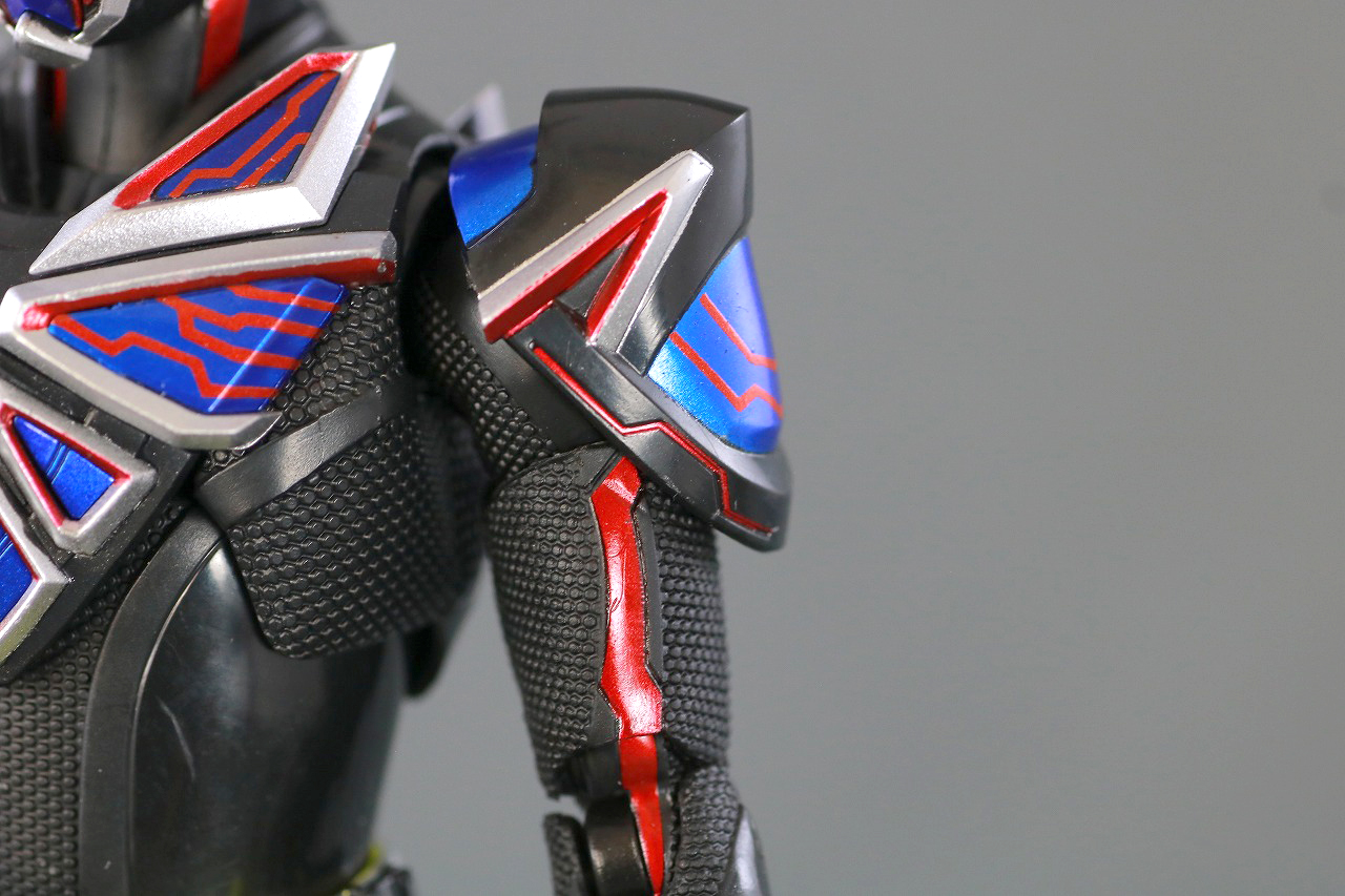 S.H.フィギュアーツ　仮面ライダーエデン　レビュー　本体