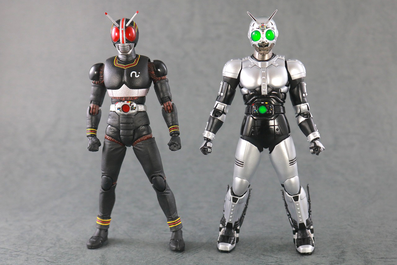 S.H.フィギュアーツ　シャドームーン　真骨彫製法　レビュー　本体　仮面ライダーブラック　比較