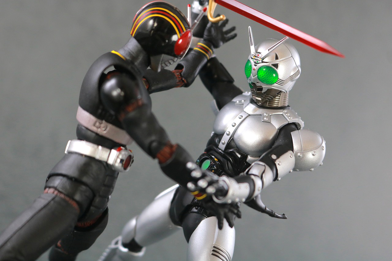 S.H.フィギュアーツ　シャドームーン　真骨彫製法　レビュー　アクション　仮面ライダーブラック