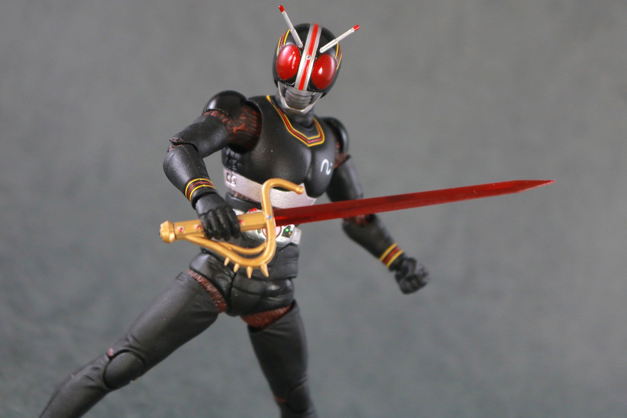 S.H.フィギュアーツ　シャドームーン　真骨彫製法　レビュー　アクション　仮面ライダーブラック