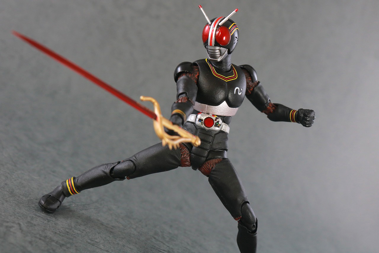 S.H.フィギュアーツ　シャドームーン　真骨彫製法　レビュー　アクション　仮面ライダーブラック