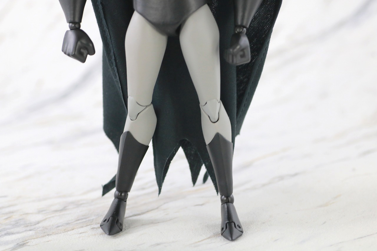 MAFEX　バットマン　THE NEW BATMAN ADVENTURES　レビュー　本体