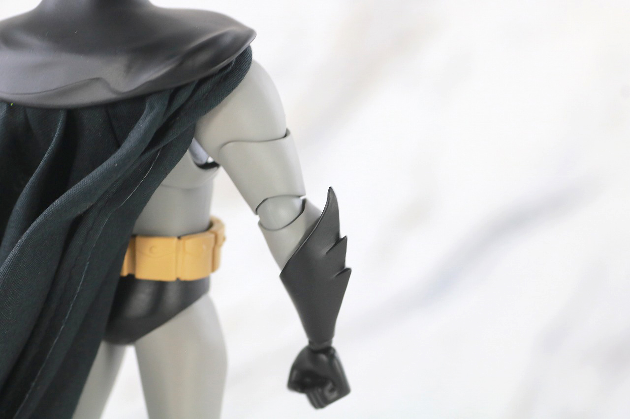 MAFEX　バットマン　THE NEW BATMAN ADVENTURES　レビュー　本体