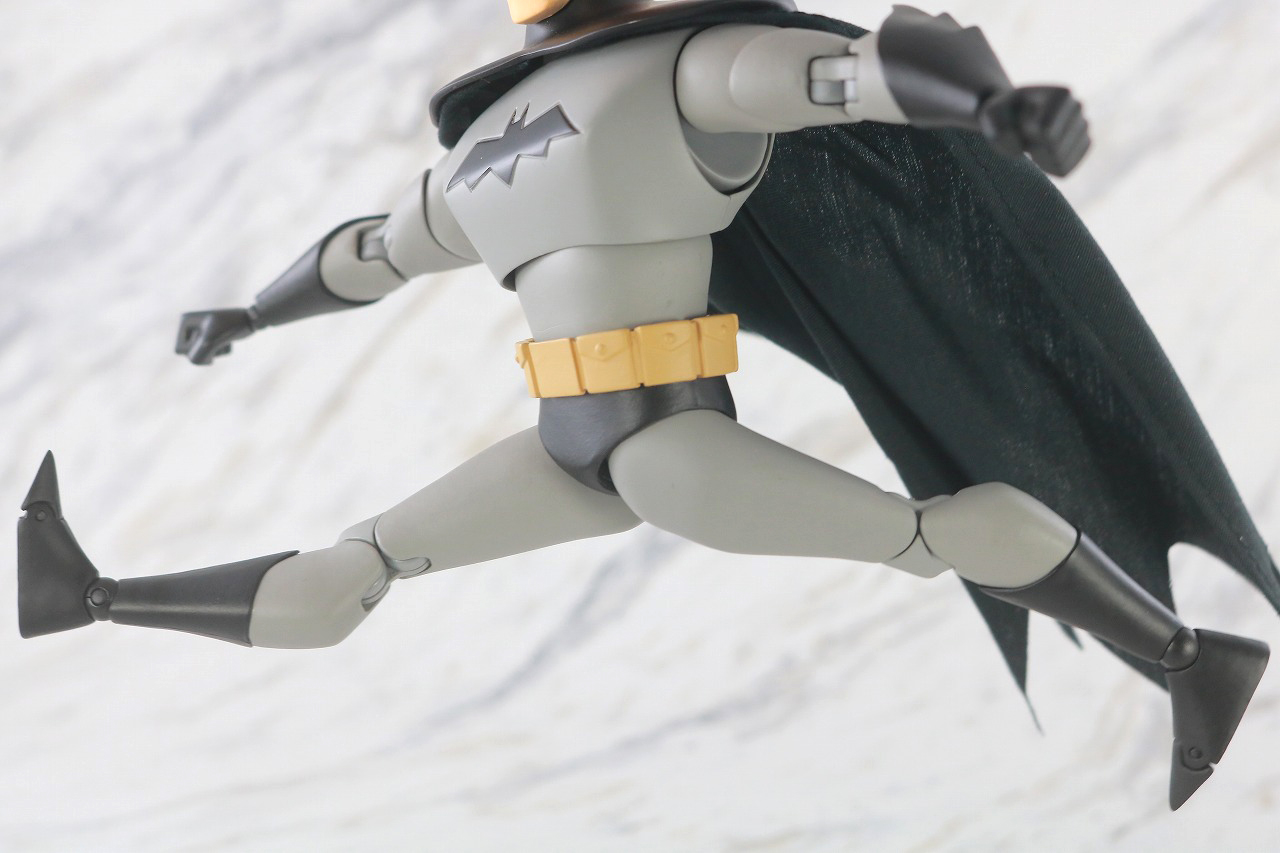 MAFEX　バットマン　THE NEW BATMAN ADVENTURES　レビュー　可動範囲