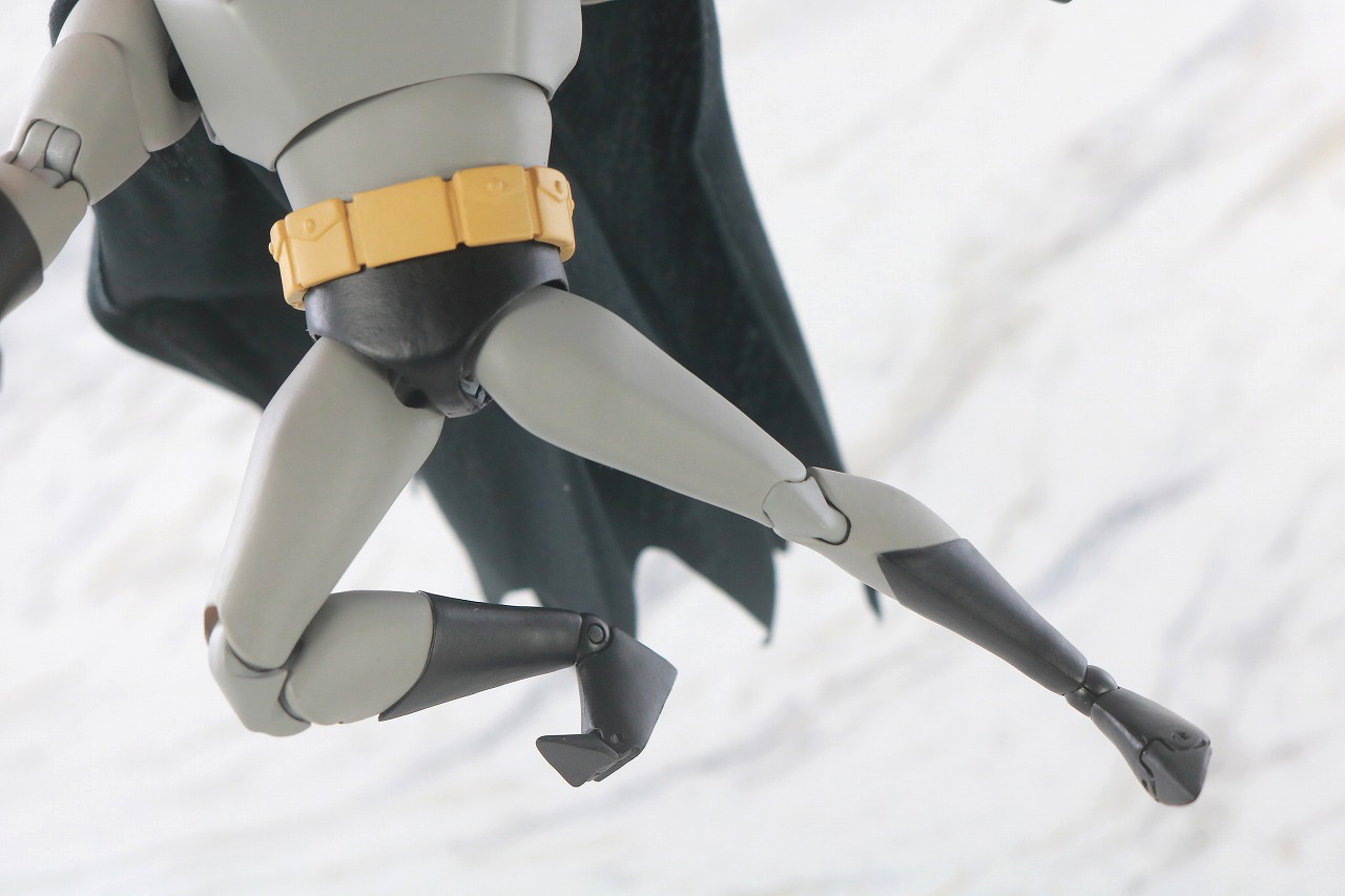 MAFEX　バットマン　THE NEW BATMAN ADVENTURES　レビュー　可動範囲