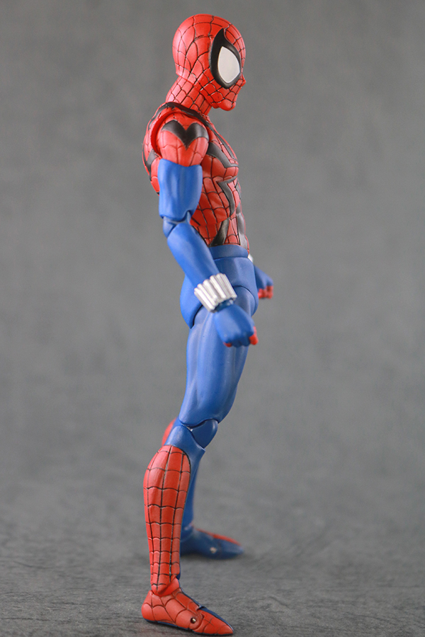 MAFEX　スパイダーマン　ベン・ライリー　レビュー　本体