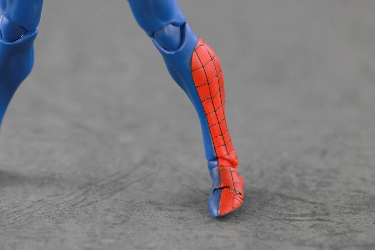 MAFEX　スパイダーマン　ベン・ライリー　レビュー　本体