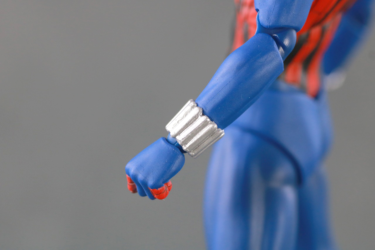 MAFEX　スパイダーマン　ベン・ライリー　レビュー　本体