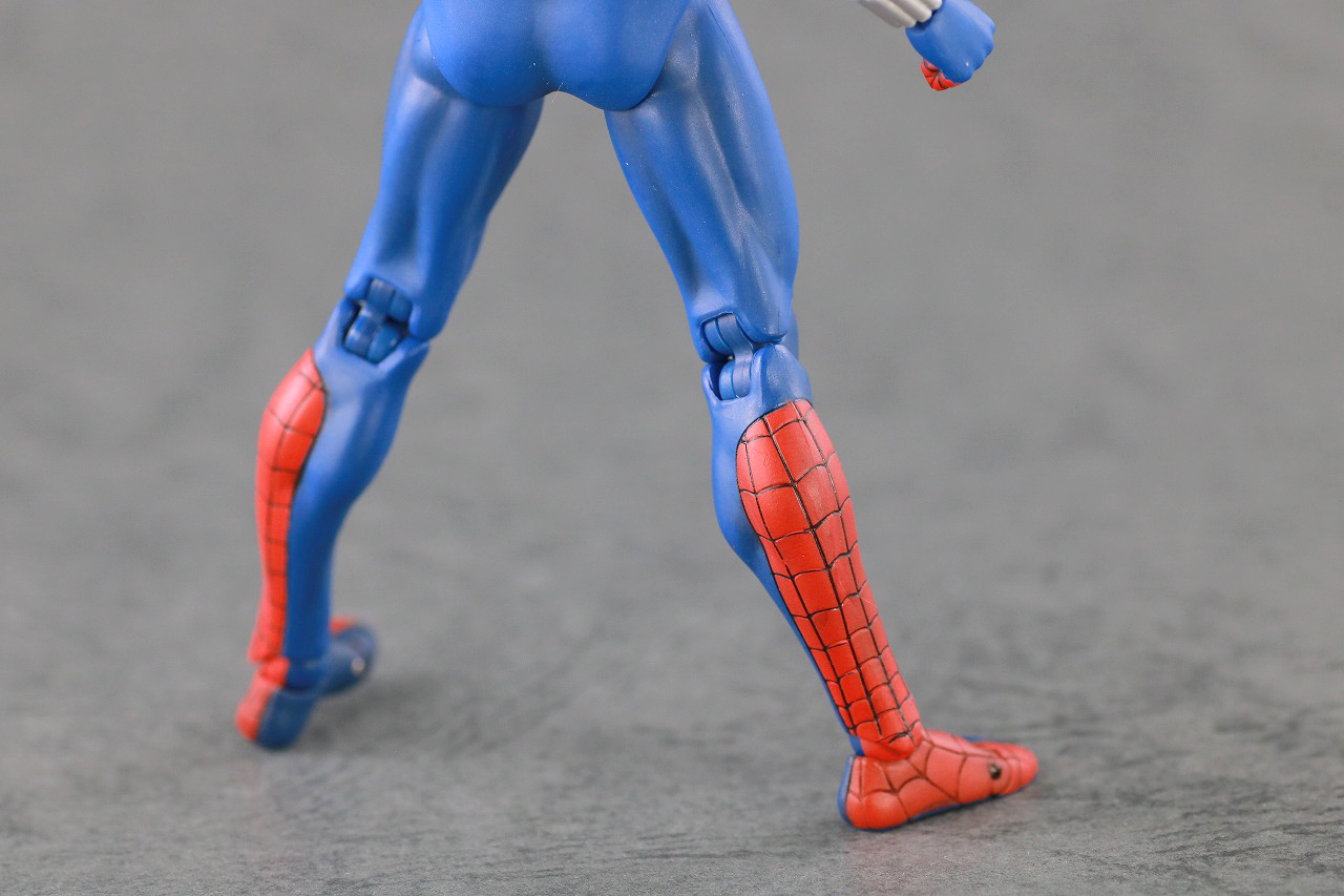 MAFEX　スパイダーマン　ベン・ライリー　レビュー　本体