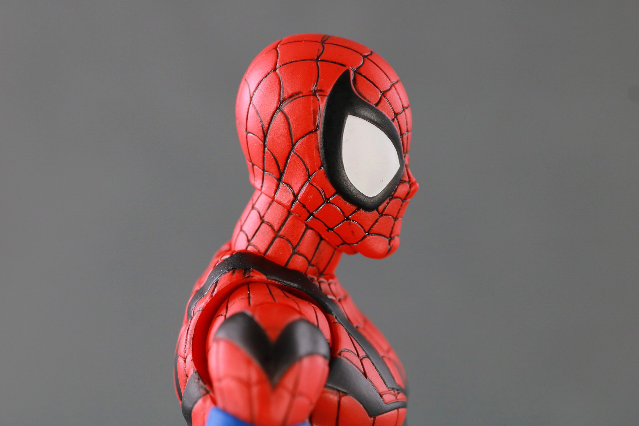 MAFEX　スパイダーマン　ベン・ライリー　レビュー　本体