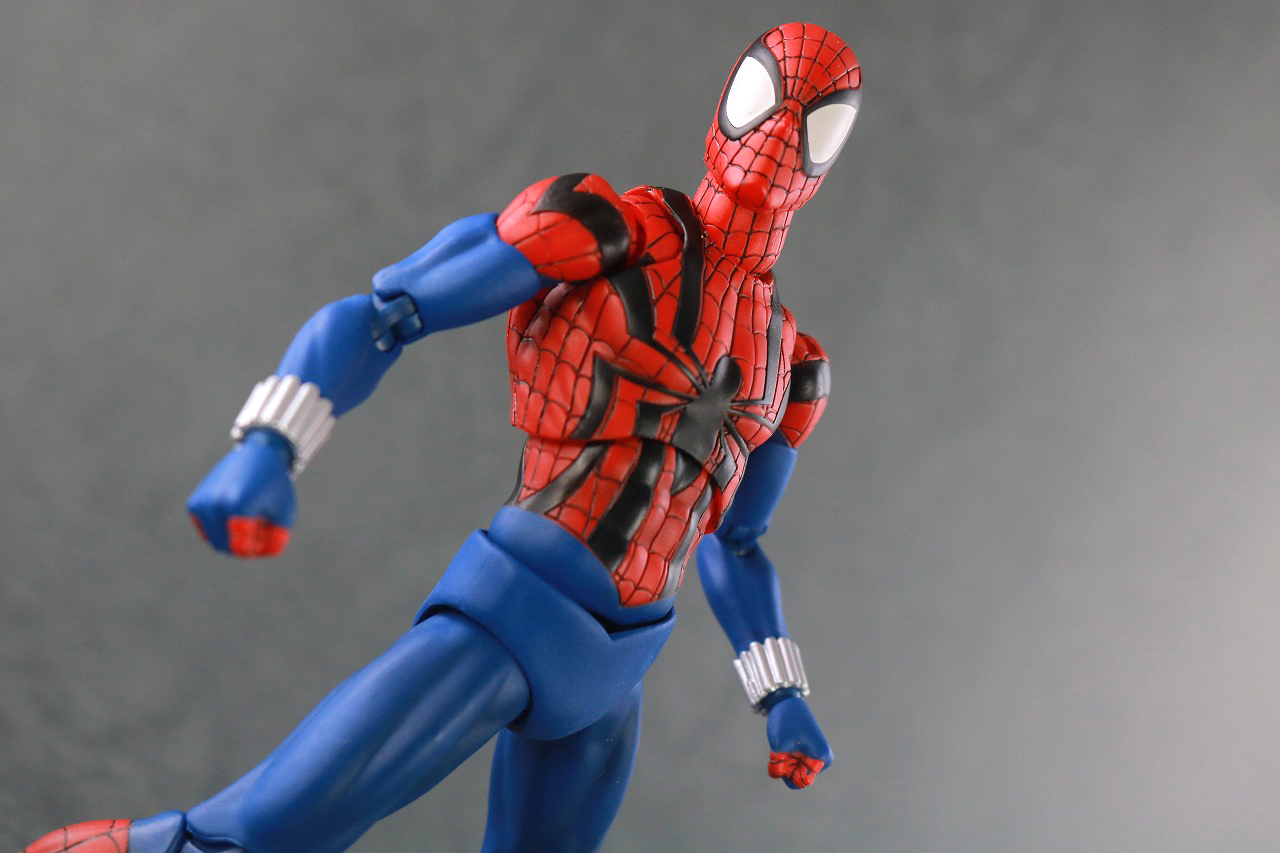 MAFEX　スパイダーマン　ベン・ライリー　レビュー　アクション