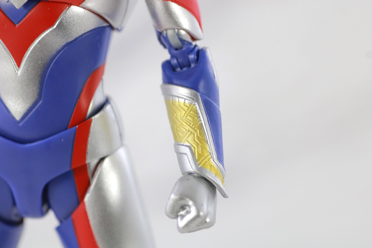 S.H.フィギュアーツ　ウルトラマントリガー マルチタイプ　レビュー　本体