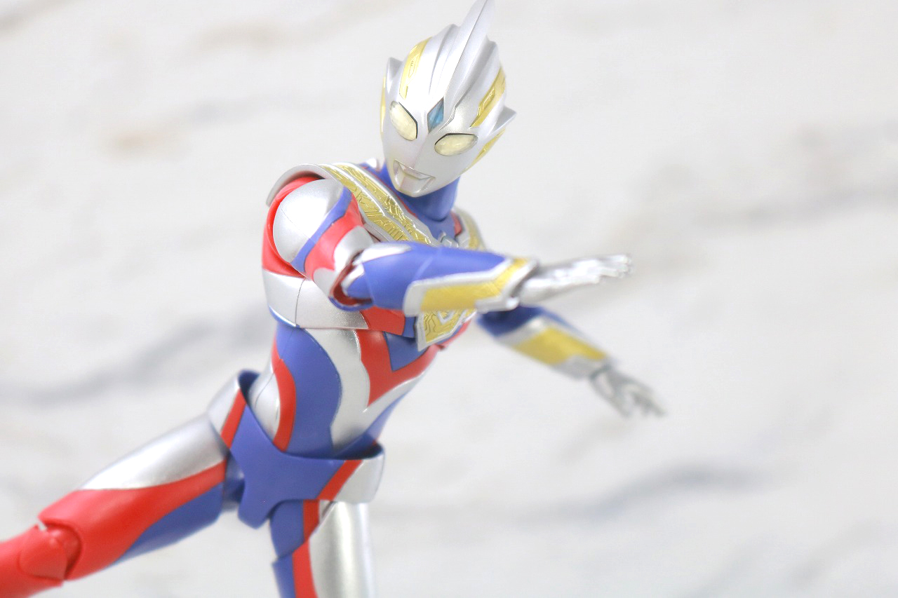 S.H.フィギュアーツ　ウルトラマントリガー マルチタイプ　レビュー　アクション