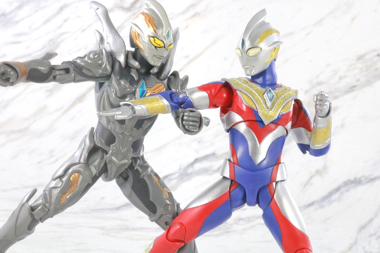 S.H.フィギュアーツ　ウルトラマントリガー マルチタイプ　レビュー　アクション　ウルトラアクションフィギュア　トリガーダーク