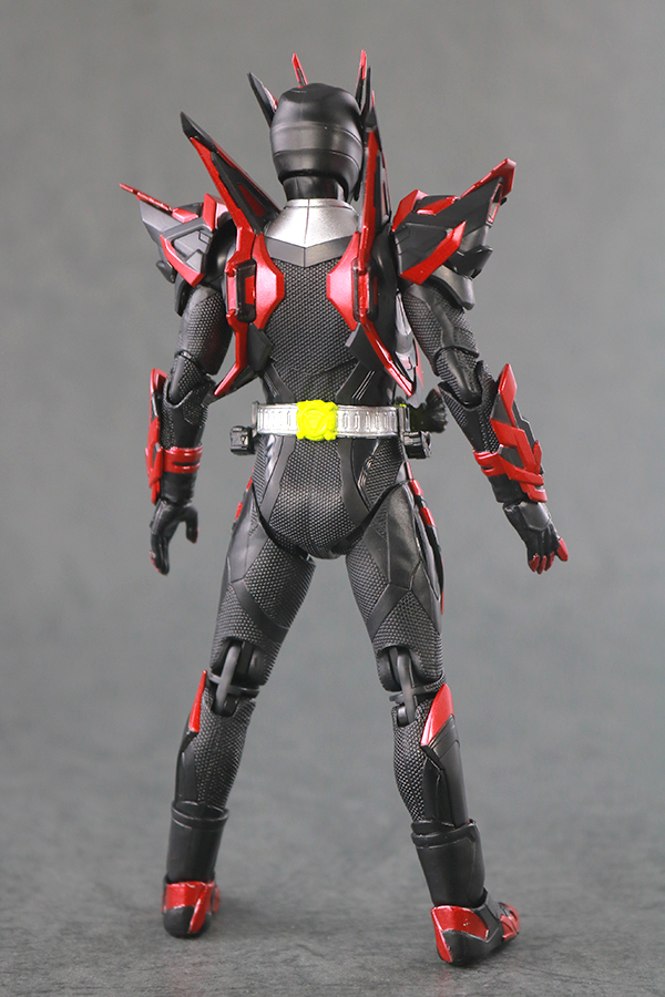 S.H.フィギュアーツ　仮面ライダーゼロワン ヘルライジングホッパー　レビュー　本体