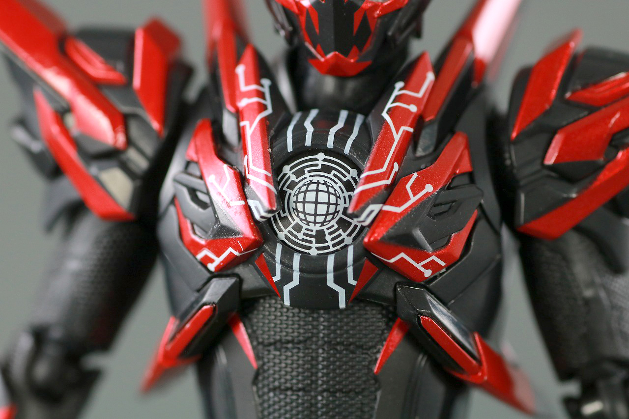 S.H.フィギュアーツ　仮面ライダーゼロワン ヘルライジングホッパー　レビュー　本体