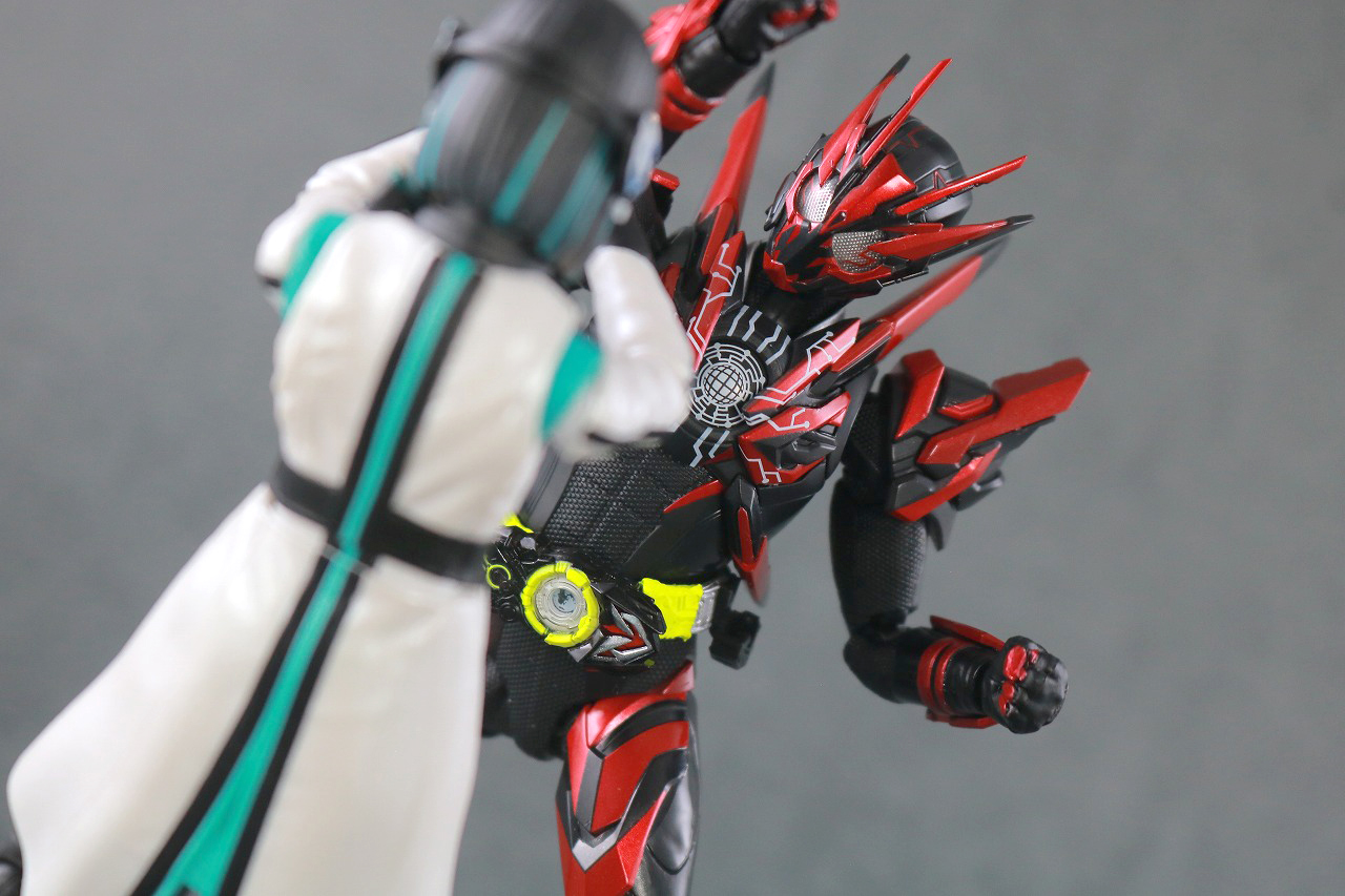 S.H.フィギュアーツ　仮面ライダーゼロワン ヘルライジングホッパー　レビュー　アクション