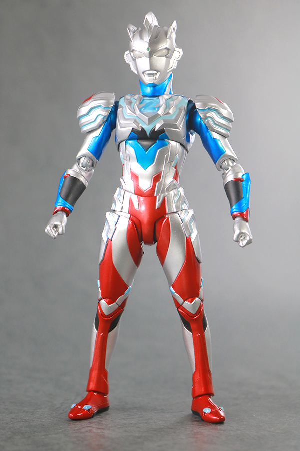 S.H.フィギュアーツ　ウルトラマンゼット アルファエッジ　Special Color Ver.　レビュー　本体